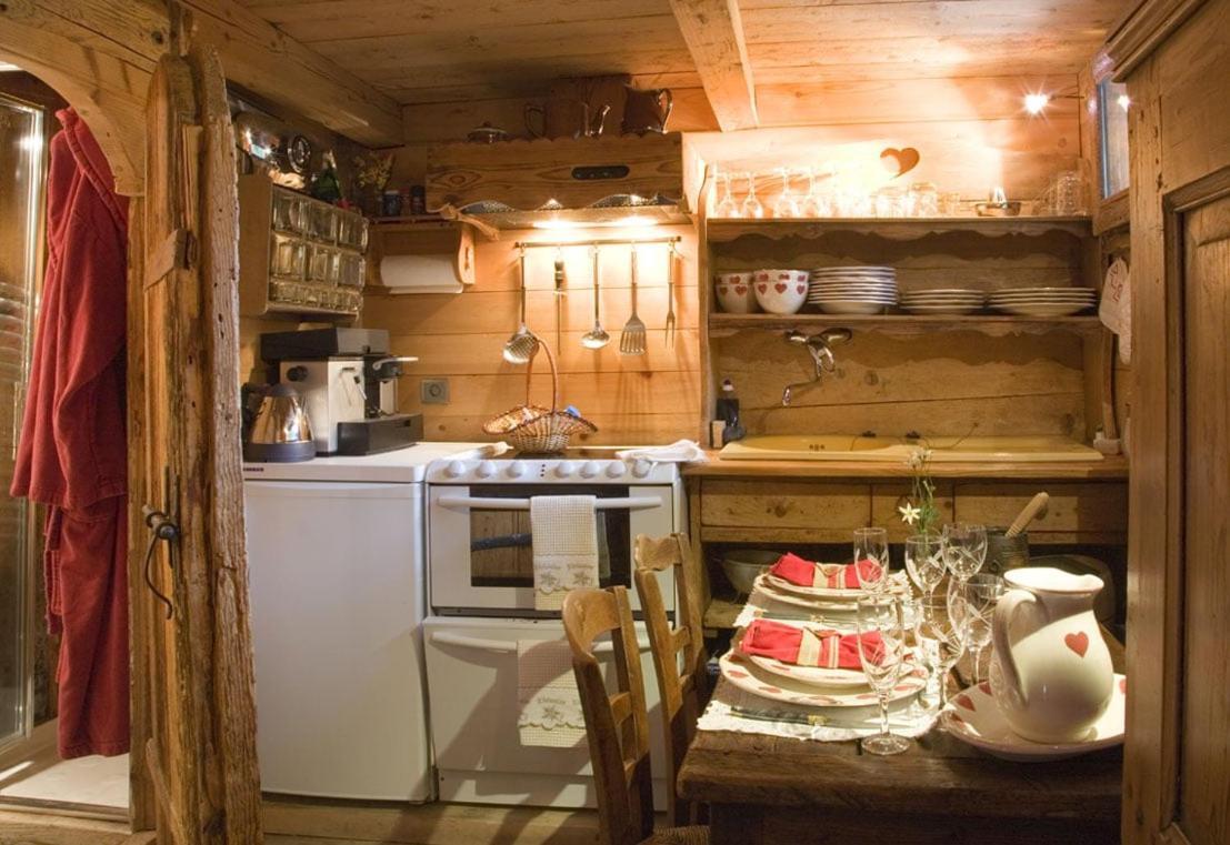Hotel Les Chalets De Philippe Avec Jacuzzis Privatifs Chamonix Buitenkant foto